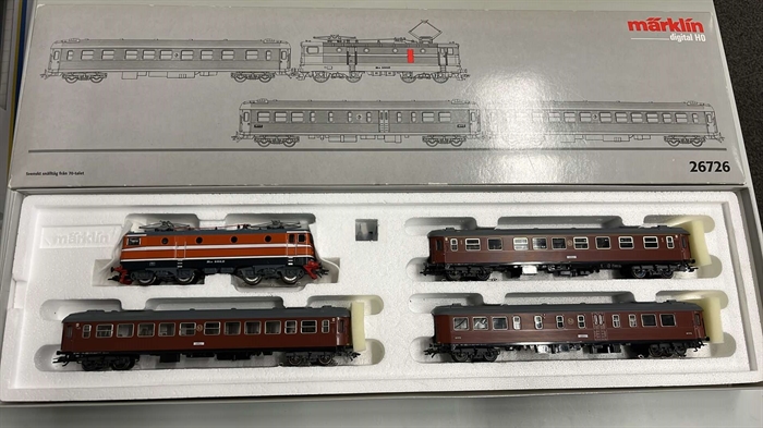 Märklin 26726 Svensk lokomotivsæt, uden lyd, med lys i vognene (Brugt)