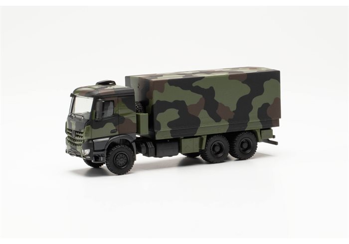 Herpa 746991 Mercedes-Benz Arocs 6x6 Pritsche/Plane "Bundeswehr", flecktarn, H0